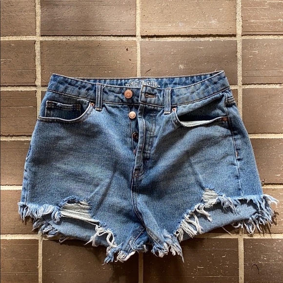 Comfy stylish jean shorts! Popular style! - Picture 1 of 1